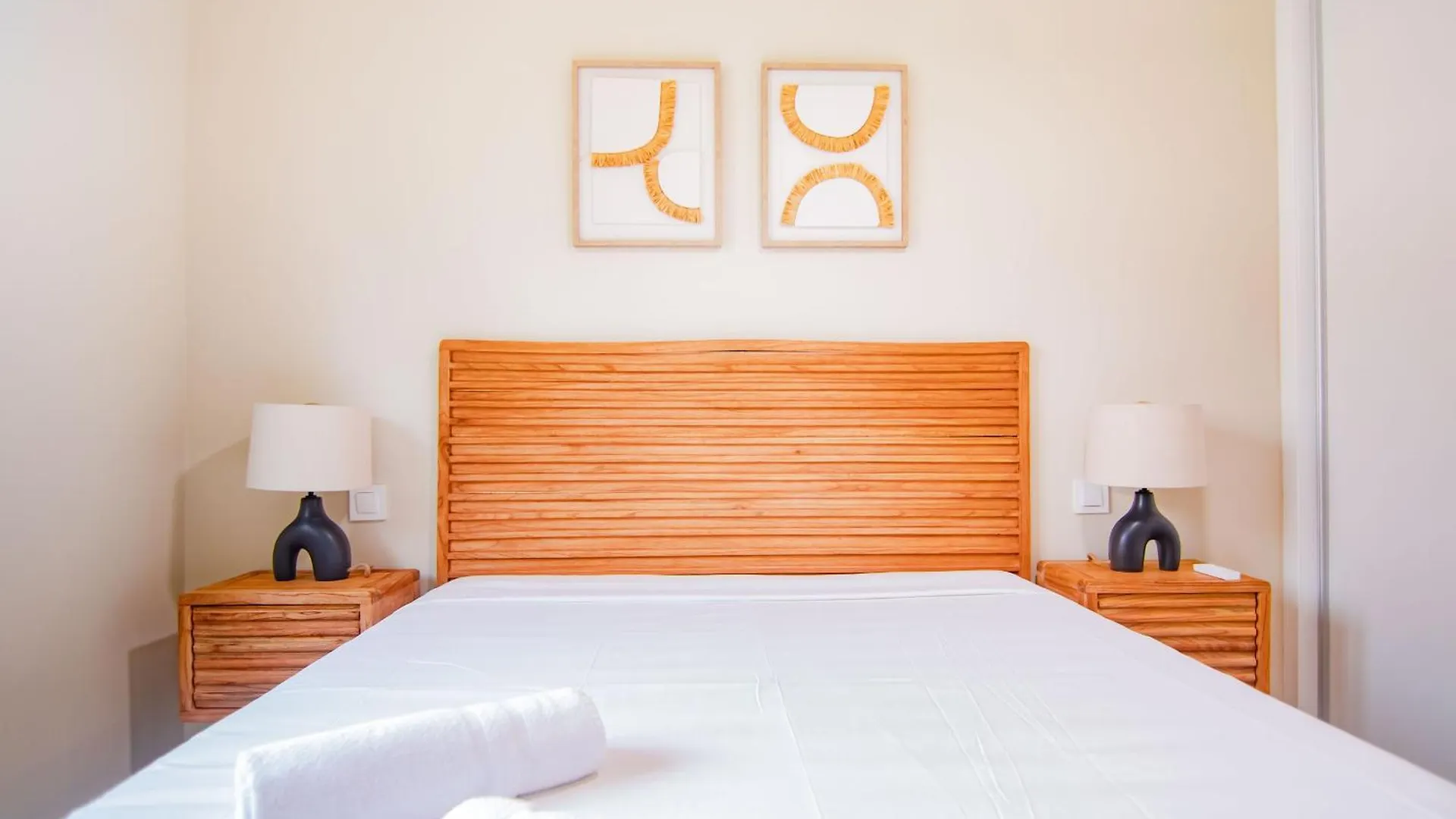 Apartamento Para 6 Personas En Hortaleza Alquiler Temporal Madrid 0*,  España