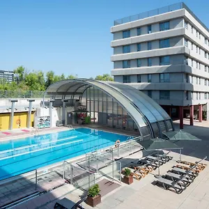 شقة فندقية Airport Suites, Affiliated By Melia, مدريد